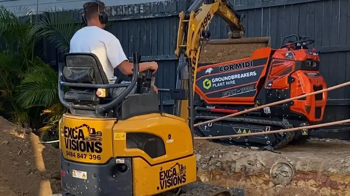 Why the C7X is ideal for moving material? 1 Why the C7X is ideal for moving material?